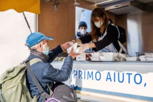 Fondazione Progetto Arca Onlus e Doppio Malto Milano: nasce il burger sospeso